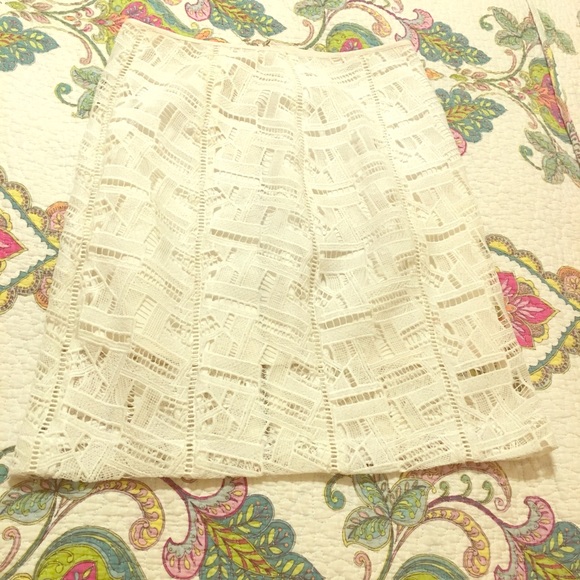 White pencil skirt - Picture 1 of 1